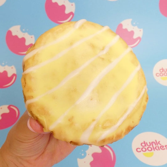 Lemon Drizzle Frosted Cookie