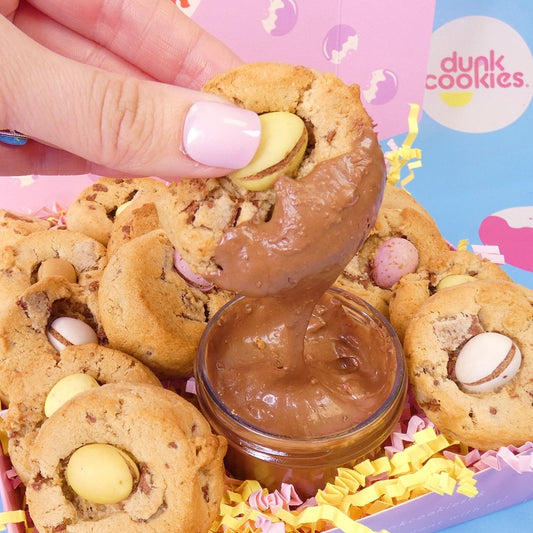 Dunk n' Share Mini Egg Gift Box