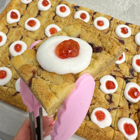 Bakewell Cookie Slice (Nuts)