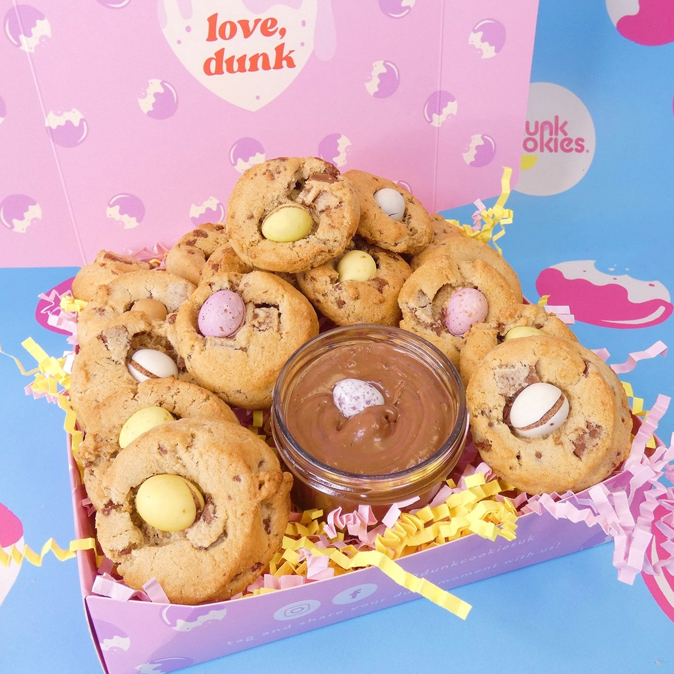 Dunk n' Share Mini Egg Gift Box