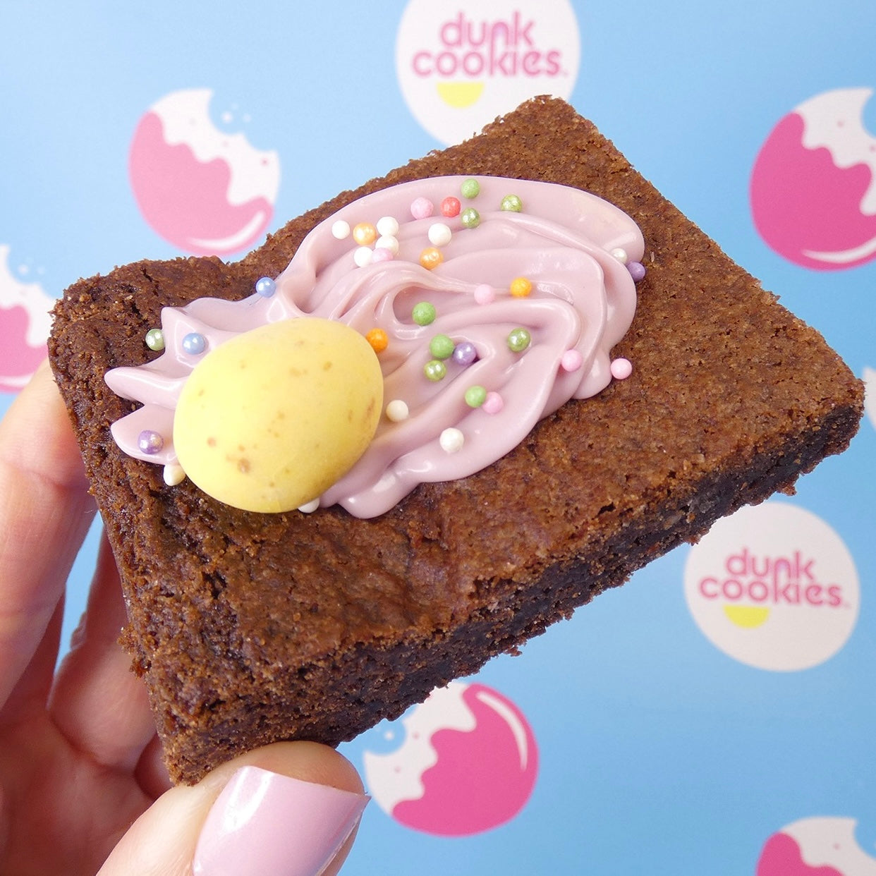 Chocolate Egg Cookie Slice (FREE WITH ORDERS OVER £20 ADD TO BASKET)