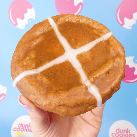 'Hot Cross Bun' Cinnamon Frosted Cookie