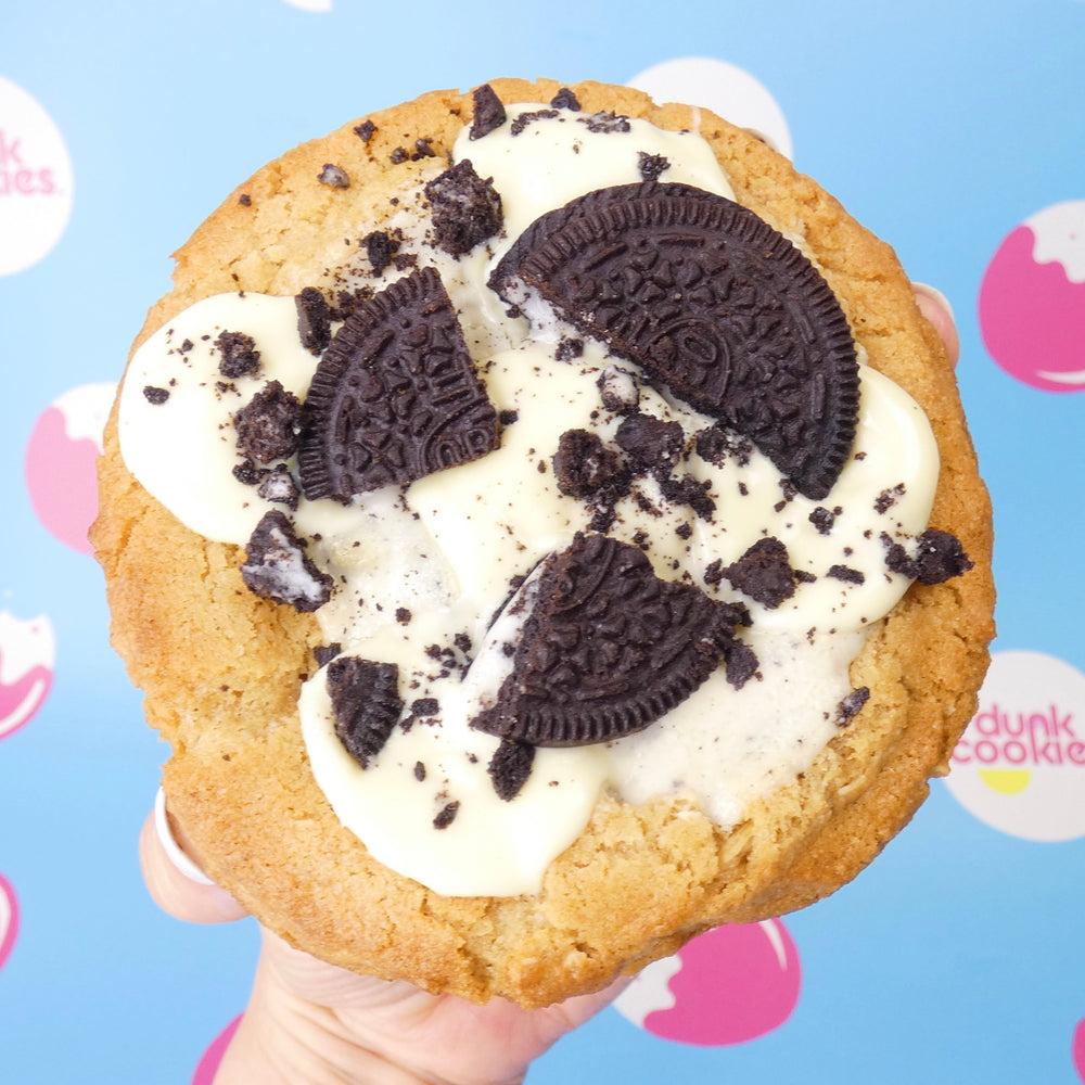 Cookies & Cream Bakery Cookie