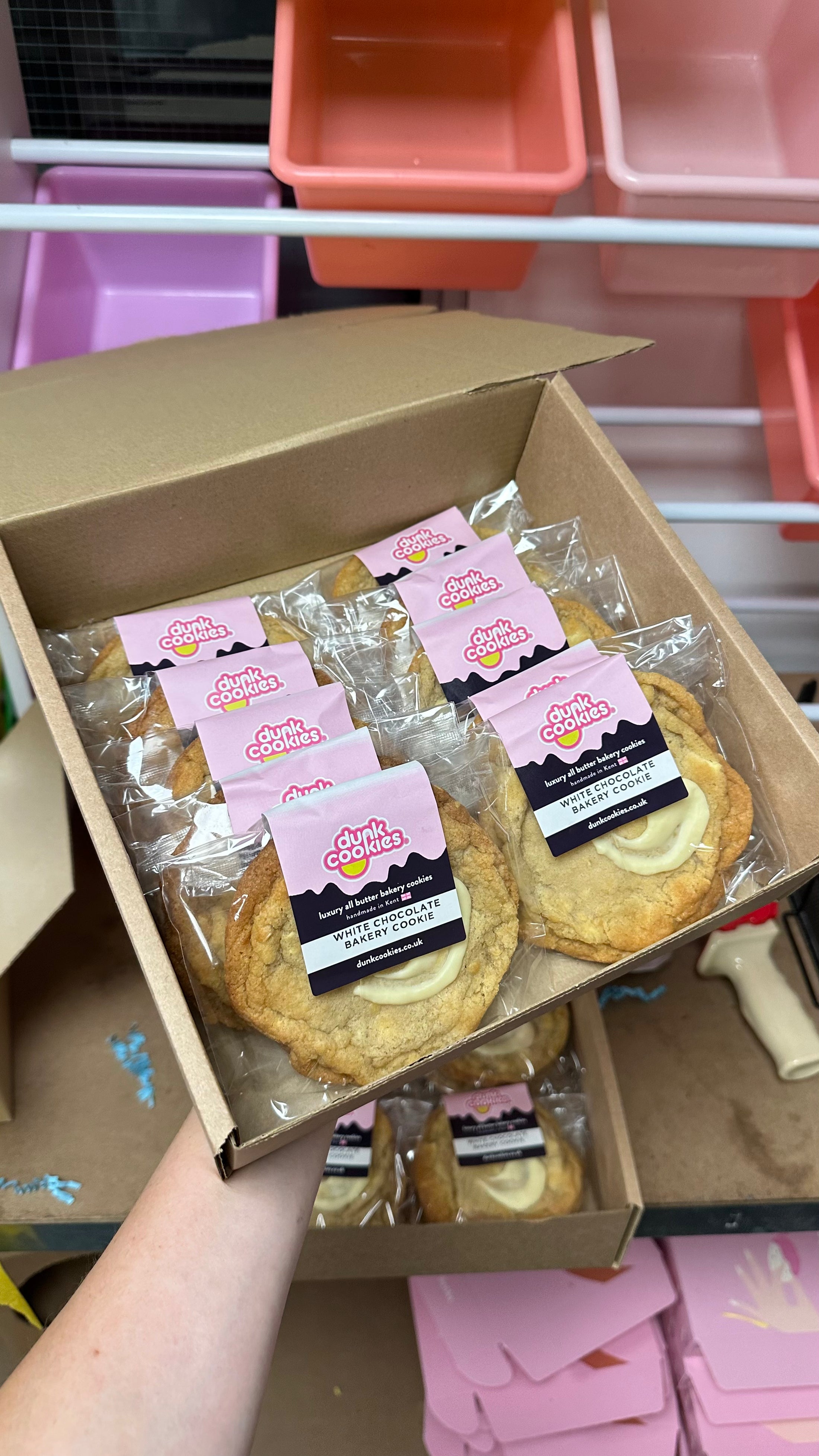 10x White Chocolate Bakery Cookies